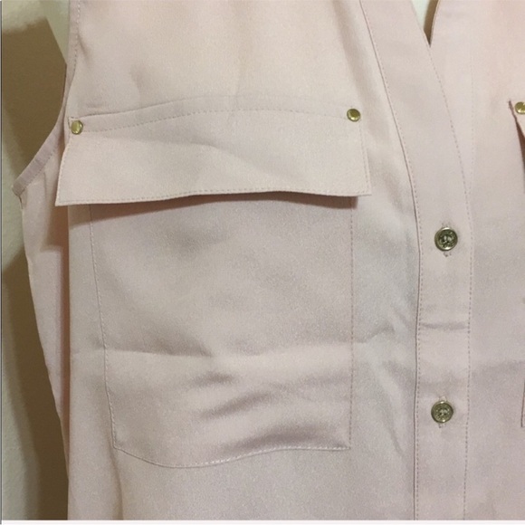 Calvin Klein - Picture 3 of 8